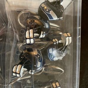 New shower curtain hooks!